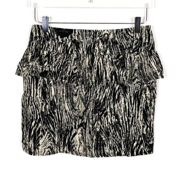 Anthropologie Dresses & Skirts - Anthropoogie Hazel Black and Cream Peplum Mini Skirt Women's Small